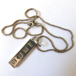 1982 hallmarked sterling silver 925 ingot pendant & rope chain necklace, vintage