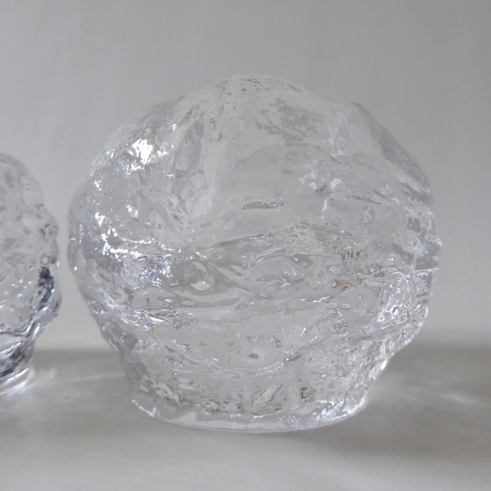 2 Kosta Boda Snowball candle holders, small medium votive. Swedish glass crystal - Image 4
