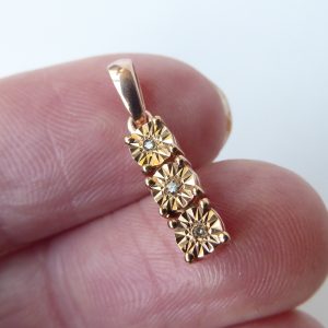 925 sterling silver small rectangular pendant, rose gold coloured, 3 tiny stones