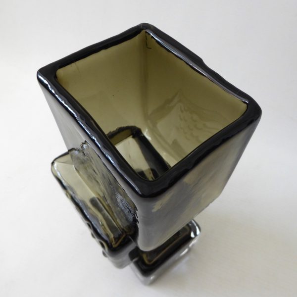 Art glass vase in the style of Whitefriars Drunken Brick Layer, willow/smoke 8" - Image 8