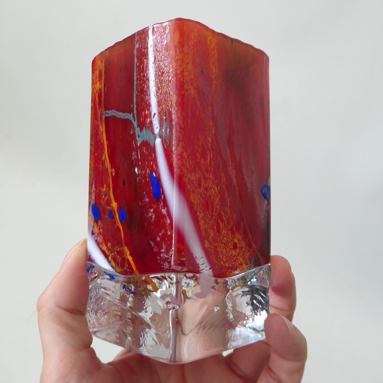 Atelier Beranek art glass vase, Czech handmade red block square. Prob. Petr Hora - Image 11