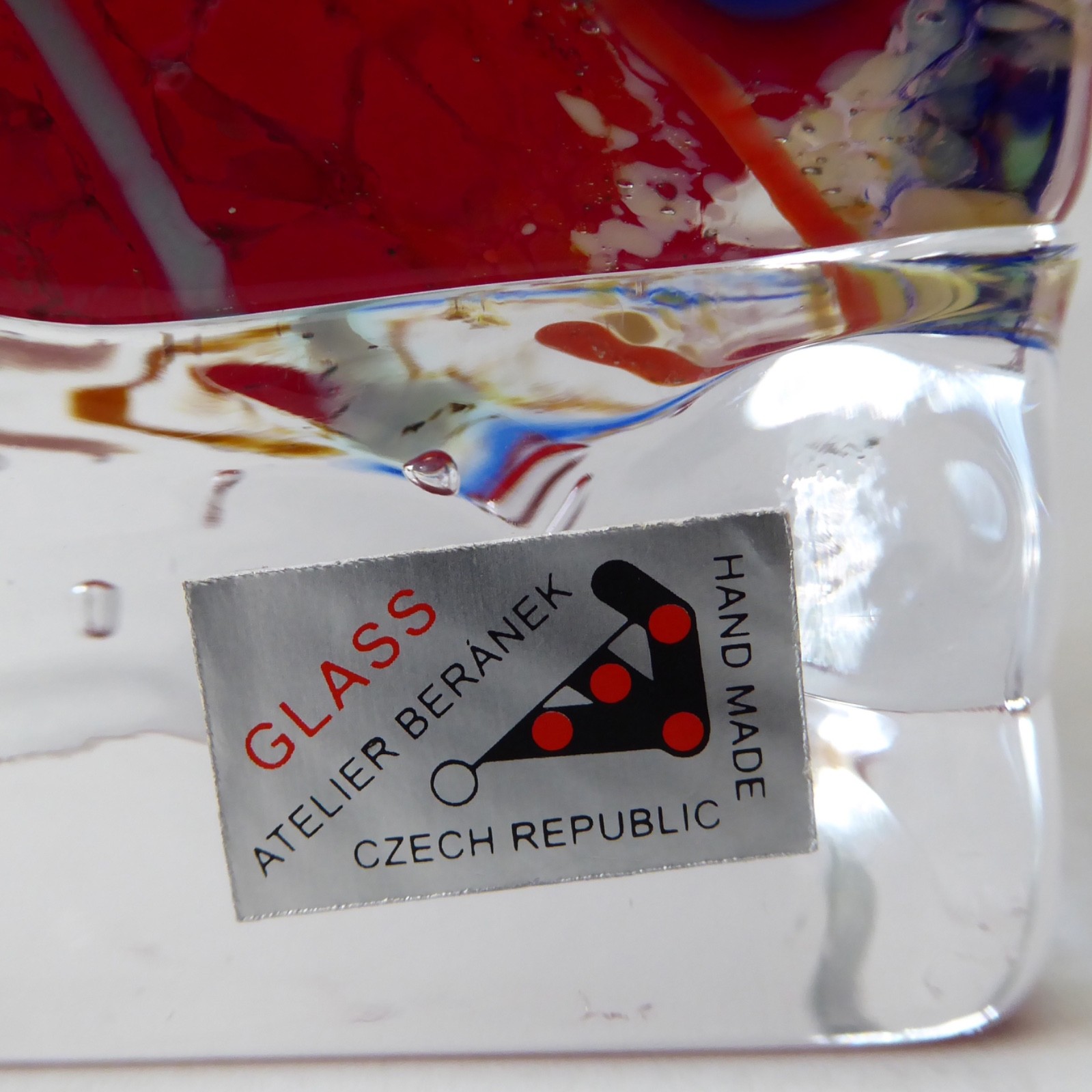 Atelier Beranek art glass vase, Czech handmade red block square. Prob. Petr Hora - Image 6