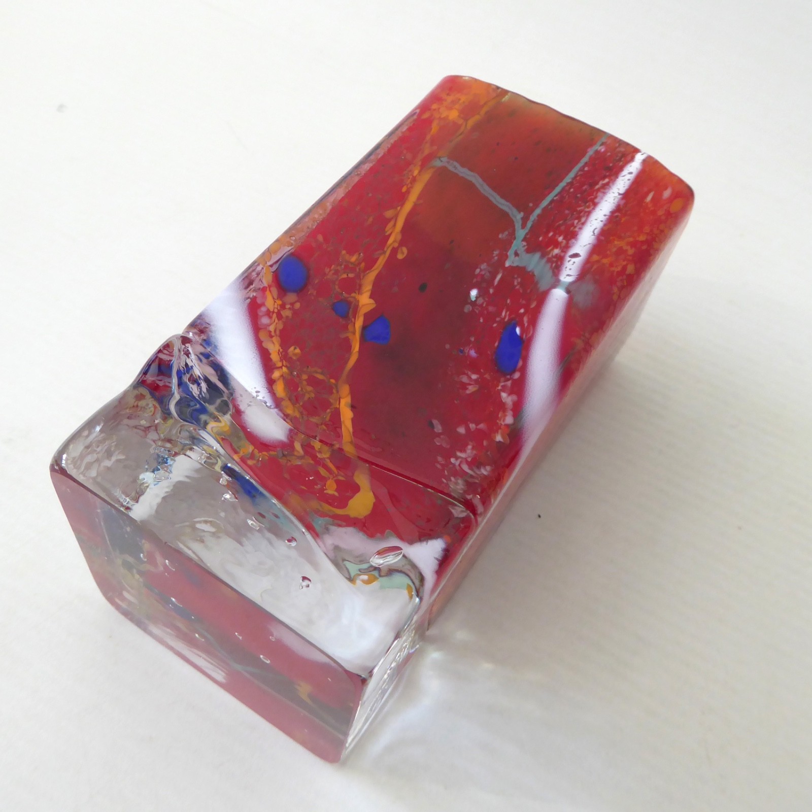 Atelier Beranek art glass vase, Czech handmade red block square. Prob. Petr Hora - Image 8