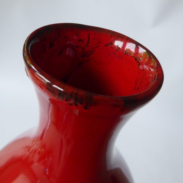 Blakeney Stoke-on-Trent studio art pottery vase, red black. Mid century, vintage - Image 11