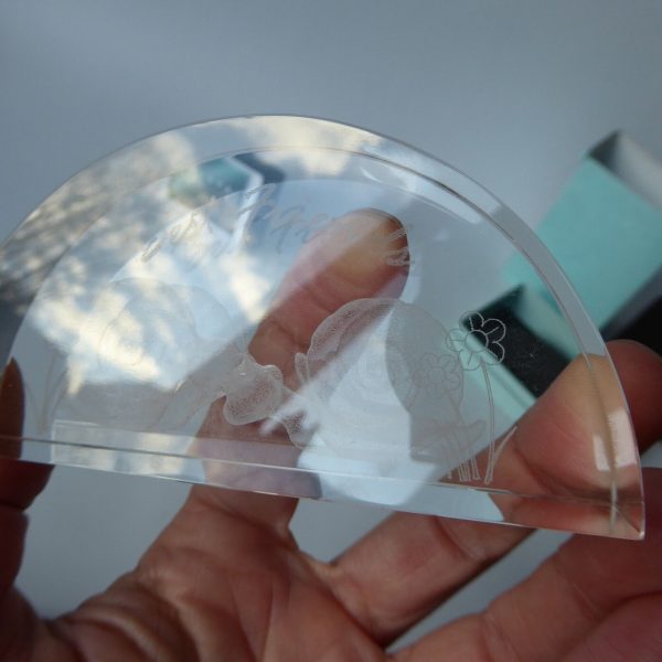 Crystal Treasures 2003 Best Friends crystal paperweight, boxed arched glass gift - Image 5