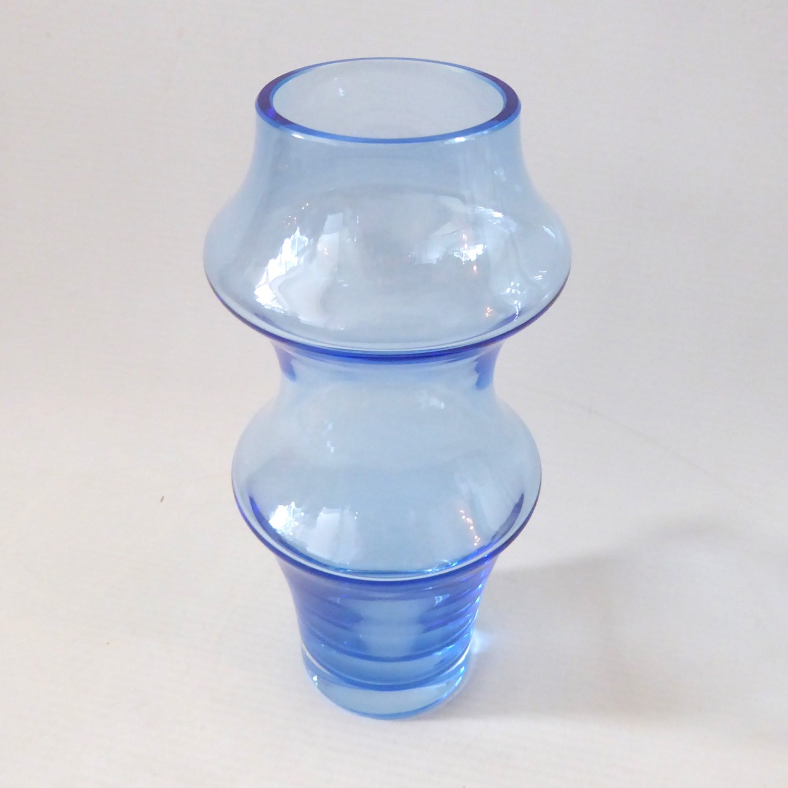 Dartington Crystal vintage hooped blue art glass vase, cased 1980s modernist - Image 7
