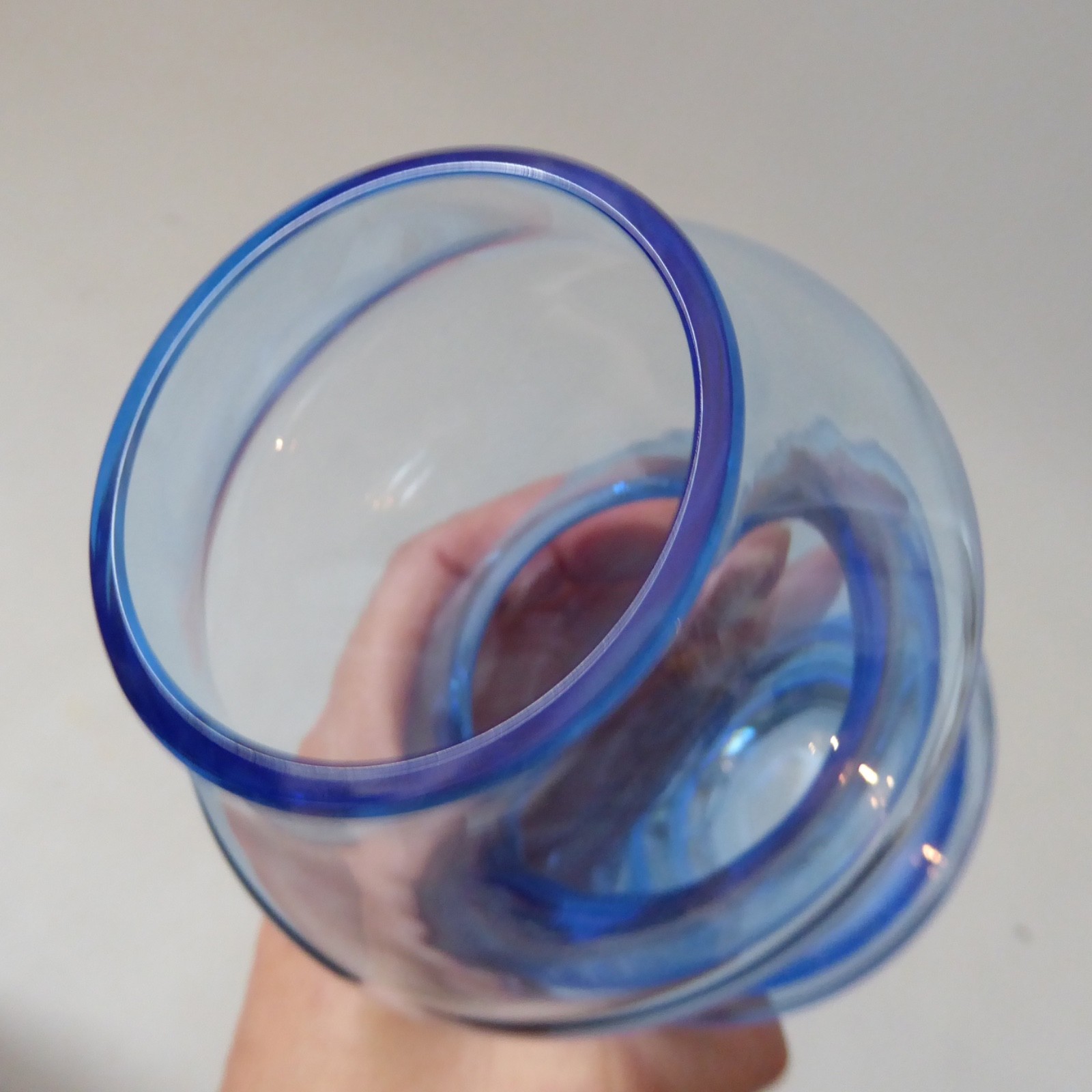 Dartington Crystal vintage hooped blue art glass vase, cased 1980s modernist - Image 8