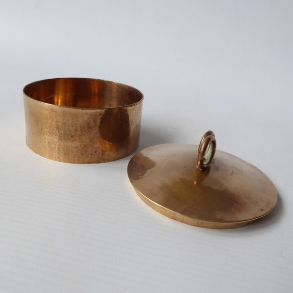 Handmade copper lidded pot box, round vintage metalwork container. Ornament - Image 8