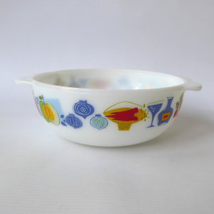 JAJ Pyrex Fiesta easy grip round casserole dish bowl, vintage 2184/506, 2 pint