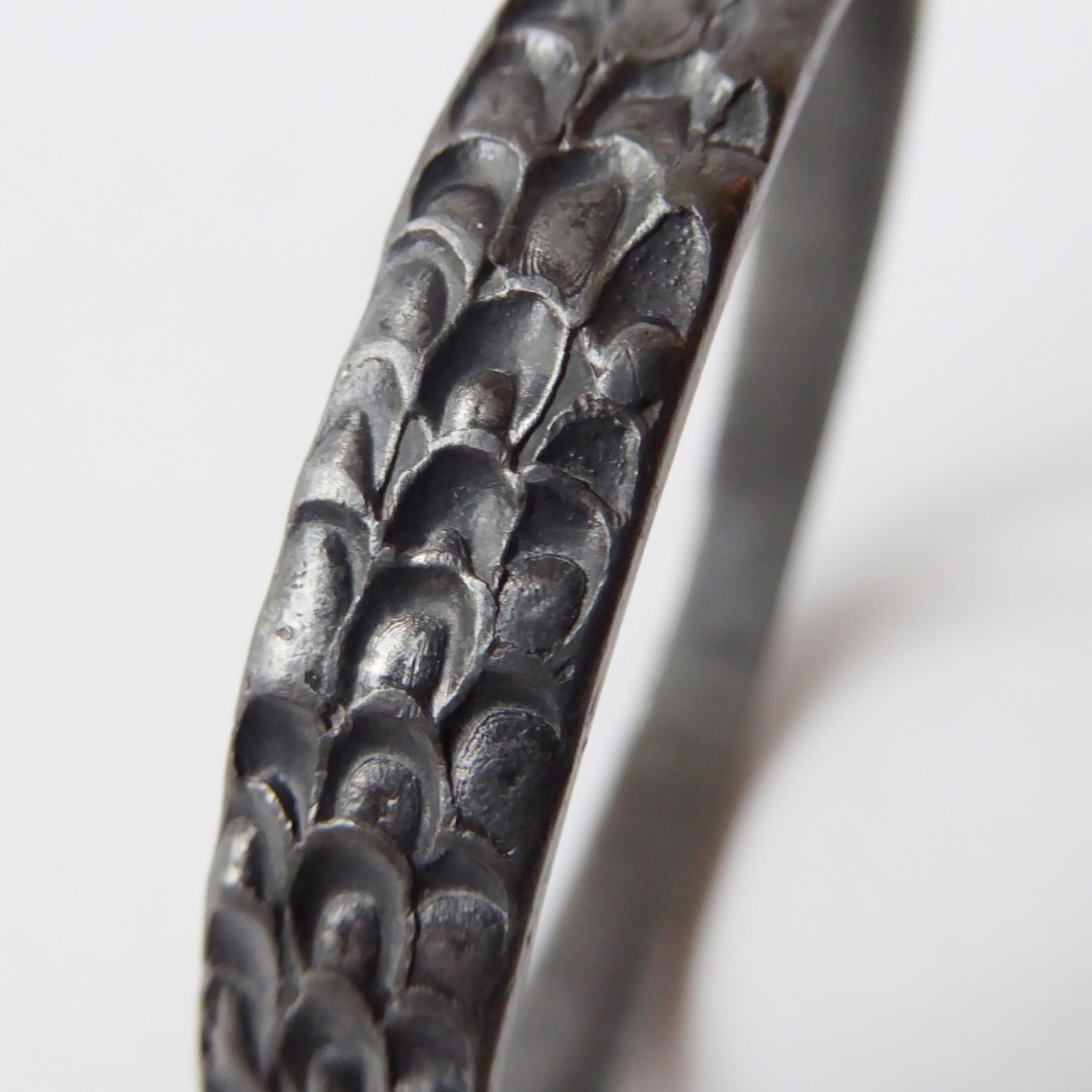 Jorgen Jensen #217 Danish vintage pewter brutalist round bangle bracelet, 1960s - Image 4