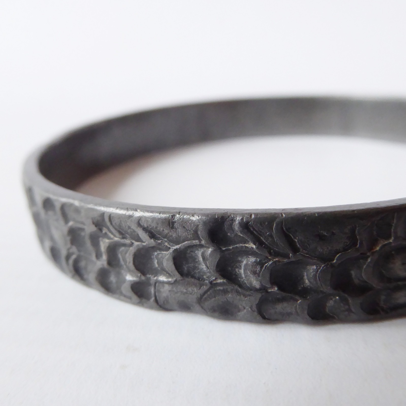 Jorgen Jensen #217 Danish vintage pewter brutalist round bangle bracelet, 1960s - Image 7
