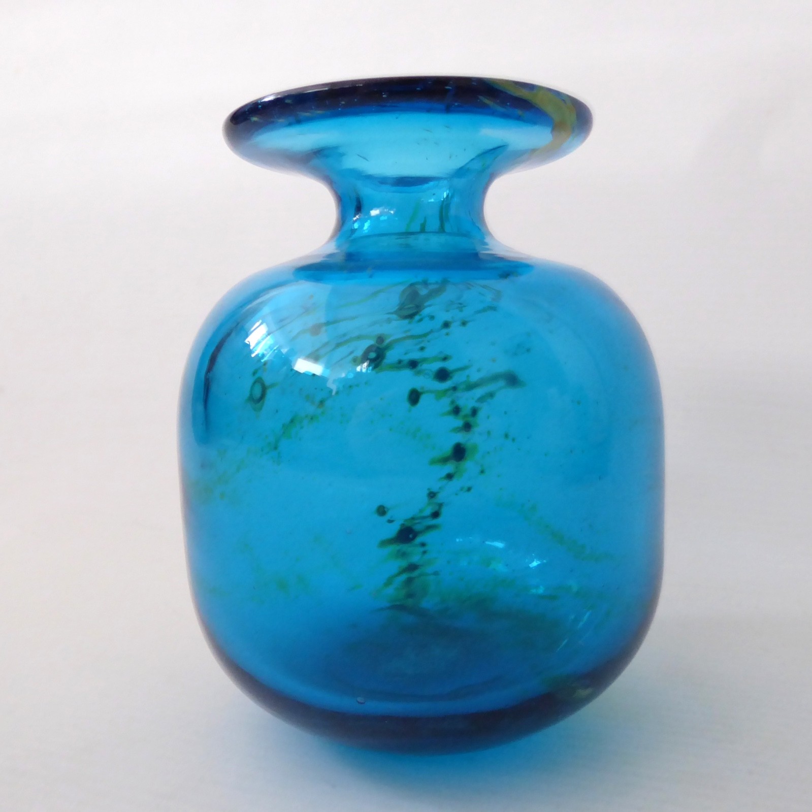Mdina vintage art glass vase, globe round Sea & Sand. Michael Harris design 70s - Image 4