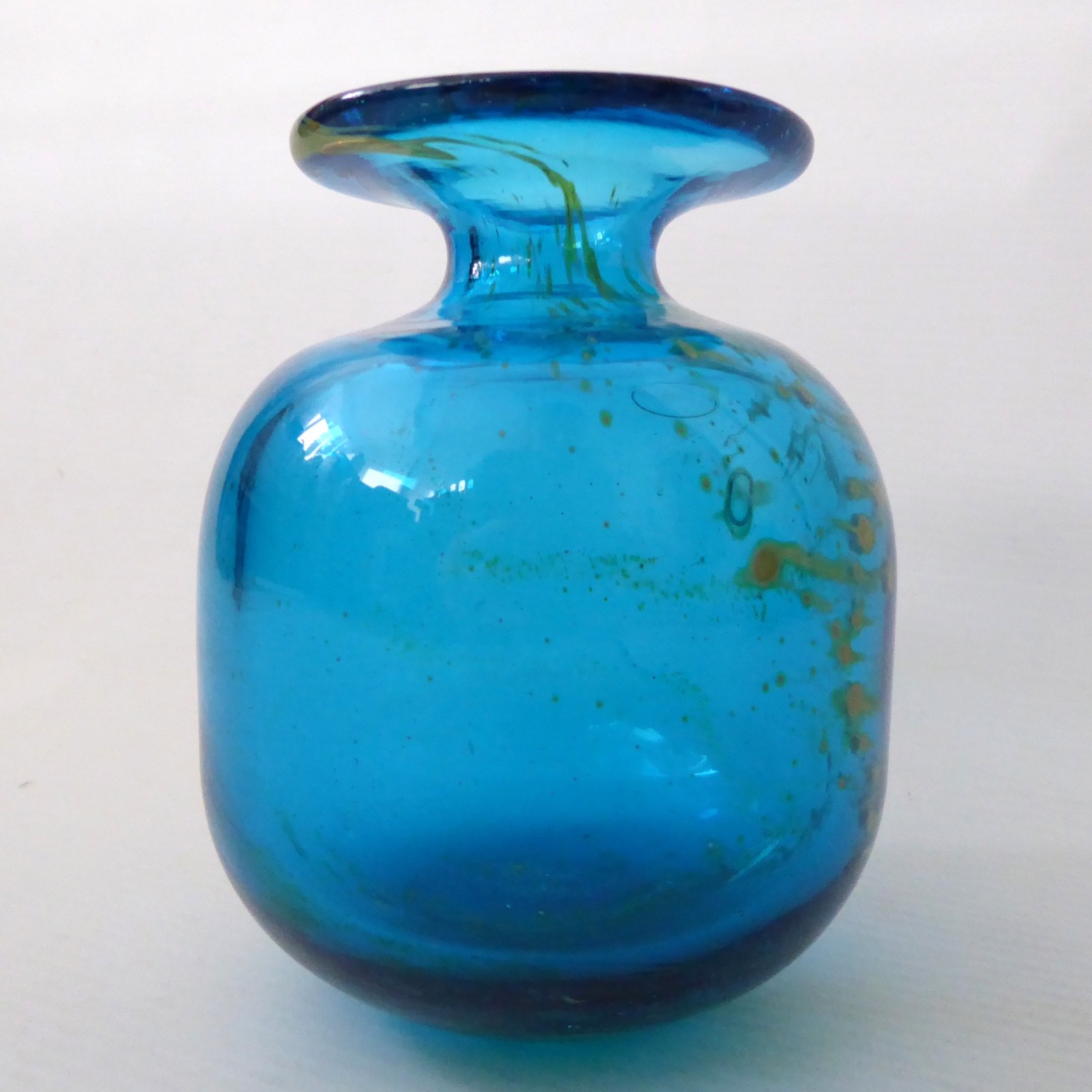 Mdina vintage art glass vase, globe round Sea & Sand. Michael Harris design 70s - Image 5