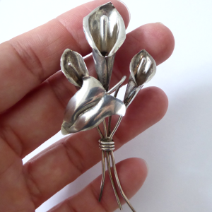 Mexican Sterling silver 925 lily flower leaf brooch, vintage retro by HD Mexico.