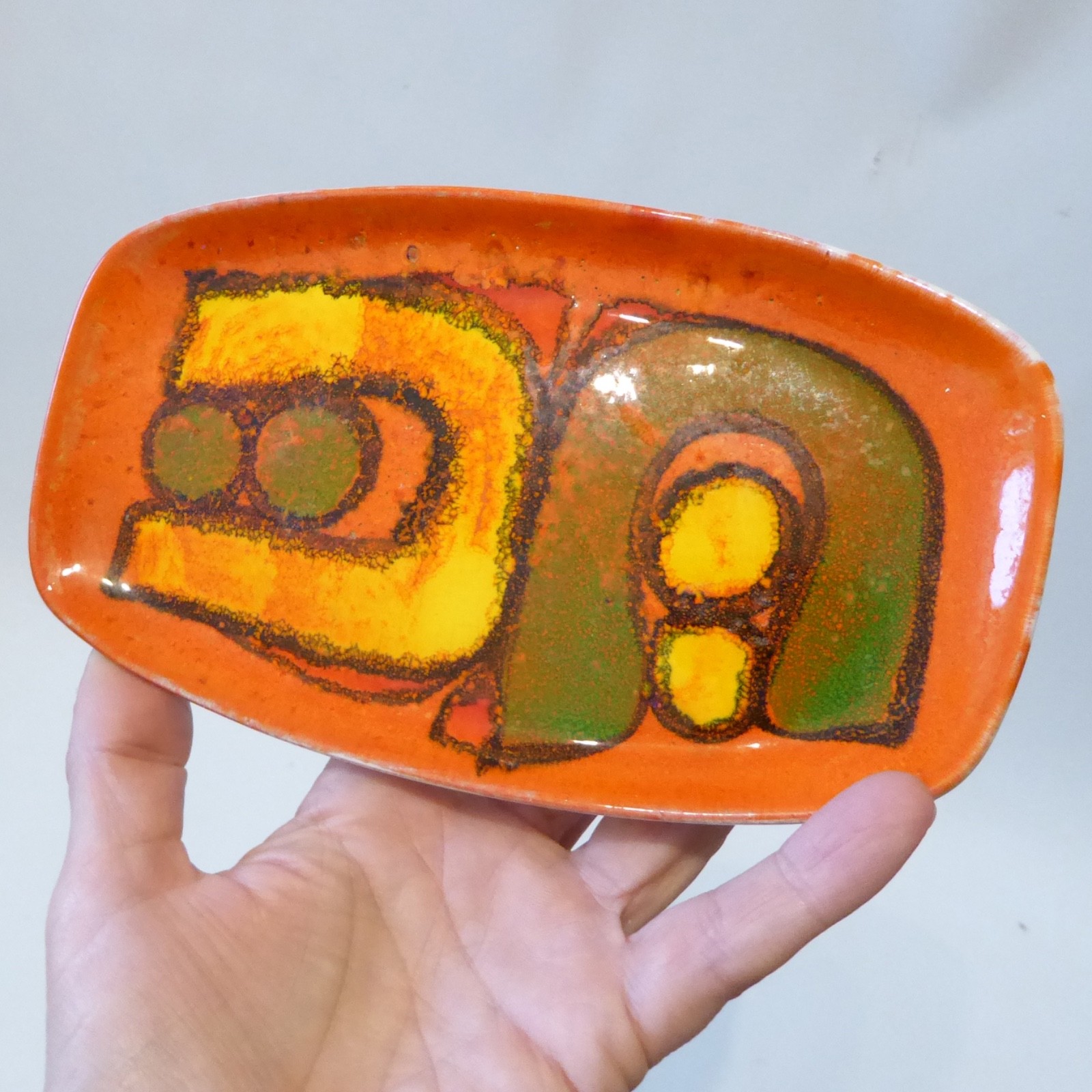 Poole Pottery Delphis oval orange plate, 361. Retro ceramic Mary Albon 1970-1972 - Image 8