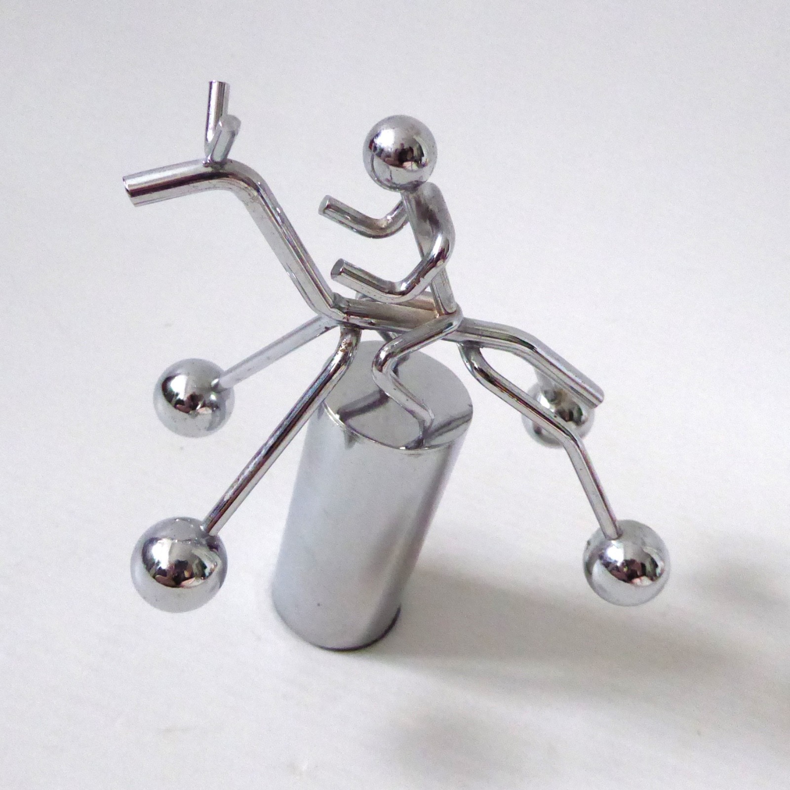 Retro 1970s/80s horse rider balancing desk toy. Balance & kinetic. Vintage steel - Image 3