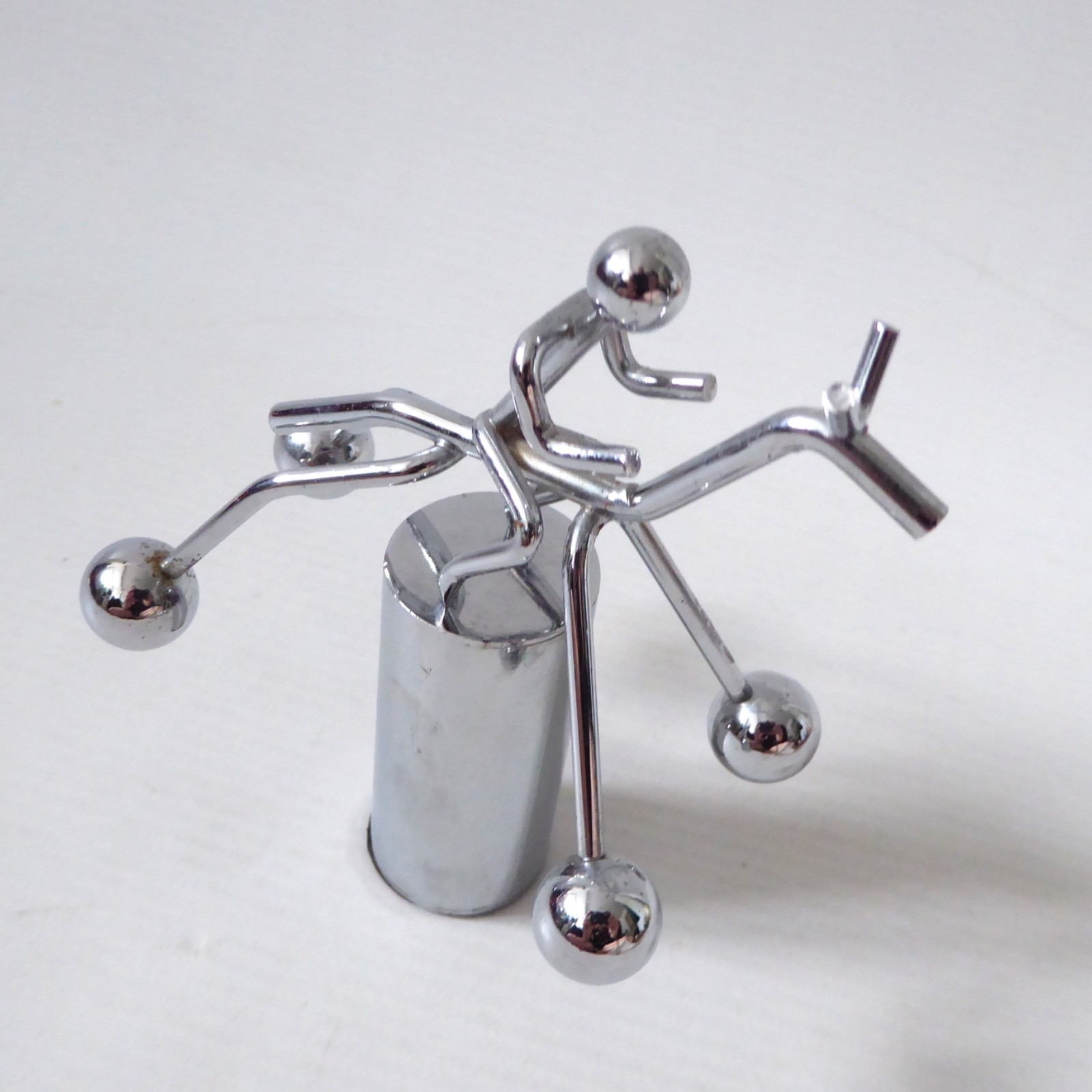 Retro 1970s/80s horse rider balancing desk toy. Balance & kinetic. Vintage steel - Image 5