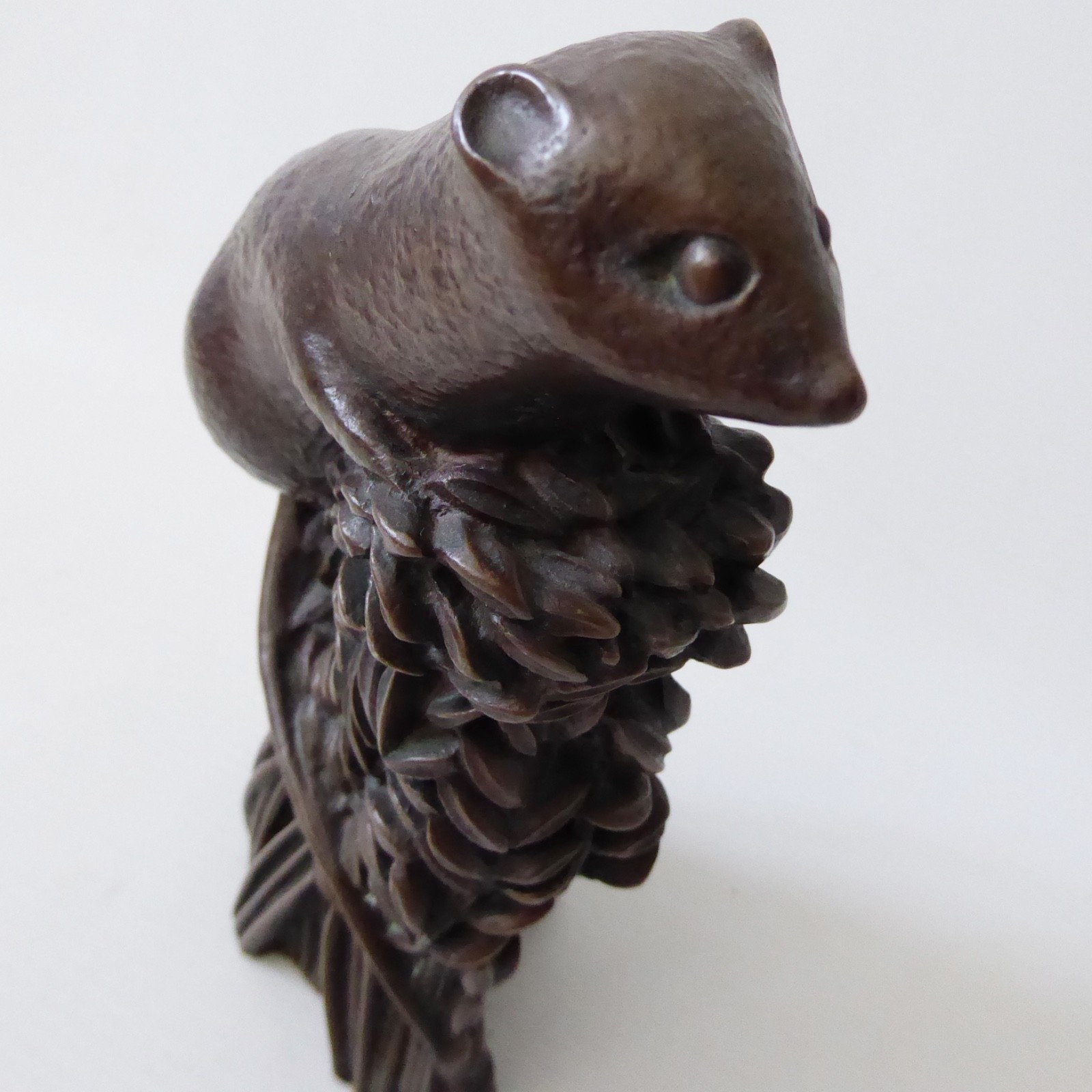 Richard Fisher mouse on wheat, bronze cold cast style sculpture, vintage 70s/80s - Image 3