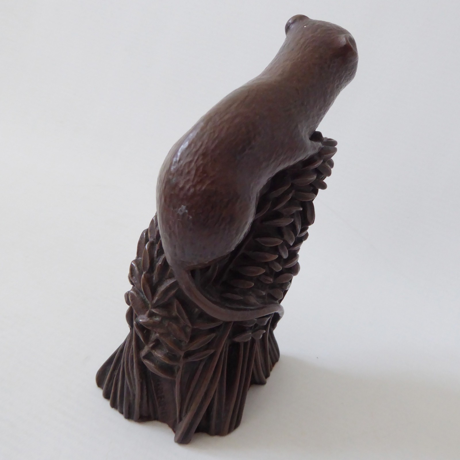 Richard Fisher mouse on wheat, bronze cold cast style sculpture, vintage 70s/80s - Image 5