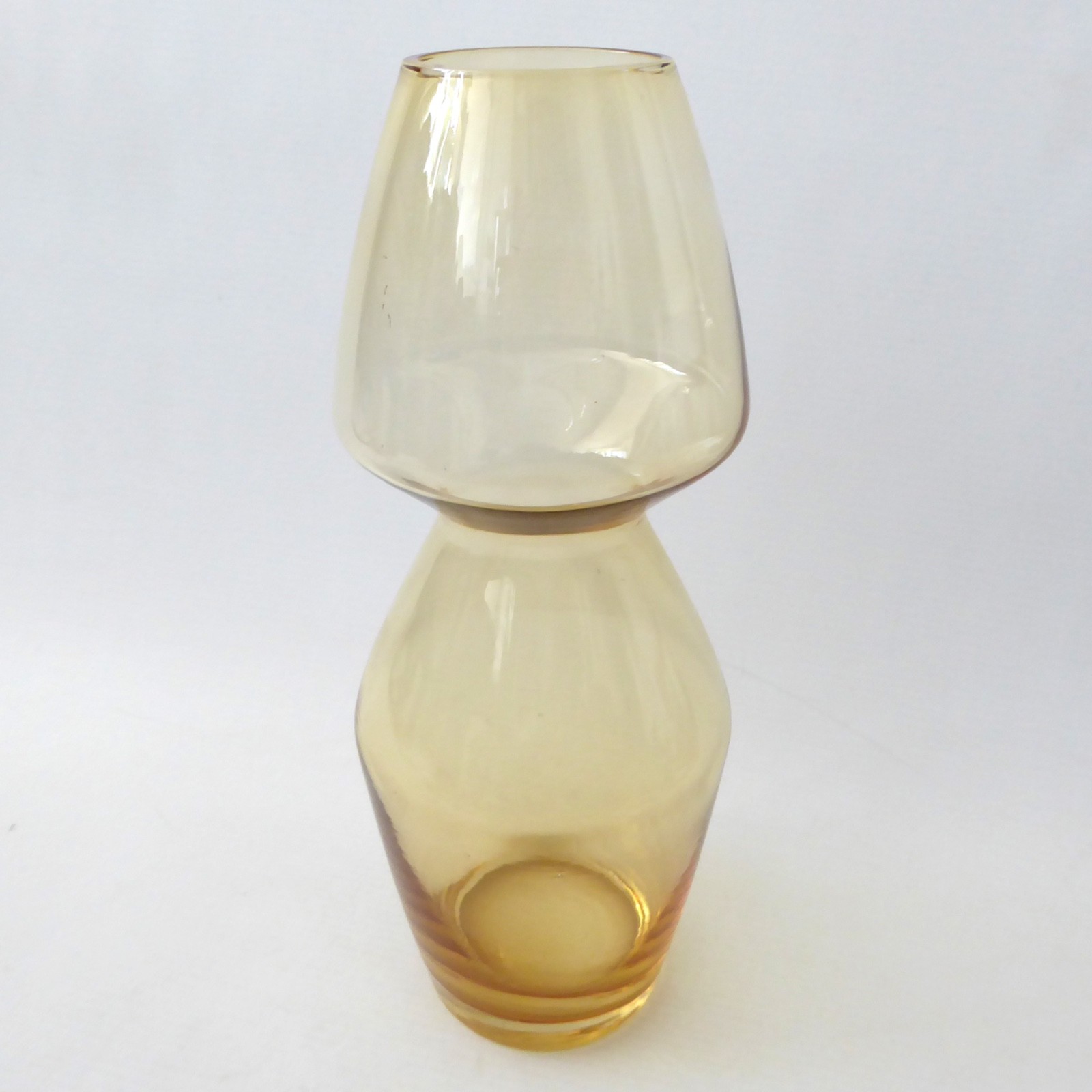 Riihimaki amber art glass vase, Riihimäen Finland Scandinavian Maljakko 1479 60s - Image 3