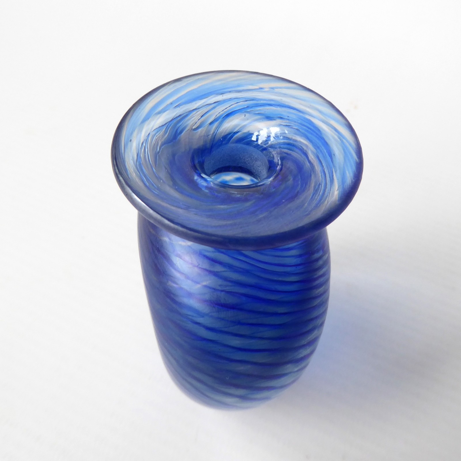 Robert Held (RHAG) art glass bottle, blue frosted twist stripe vase pot. Canada - Image 10