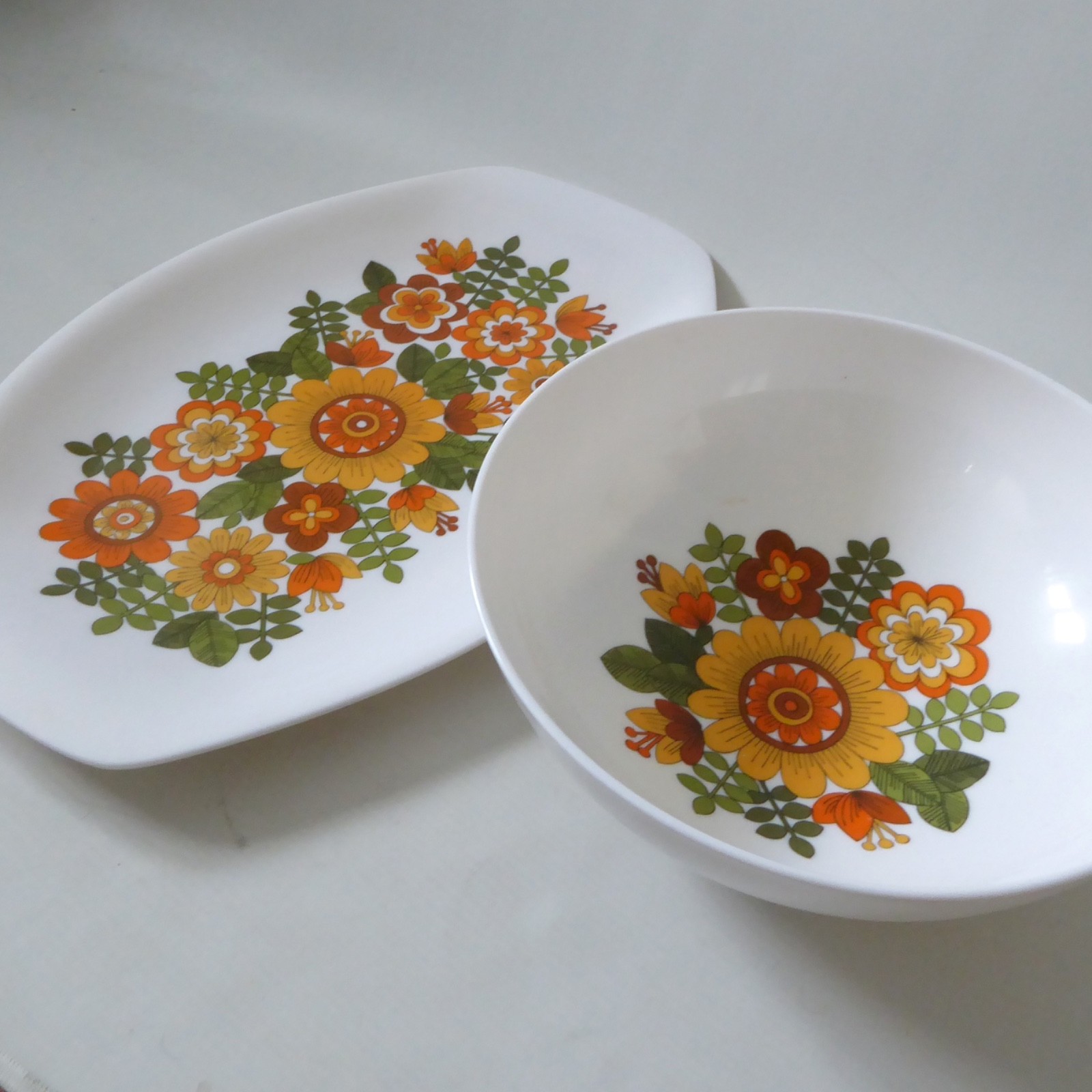 STYLE Italy per alimenti, 1970s retro melamine vintage large bowl & plate floral - Image 11