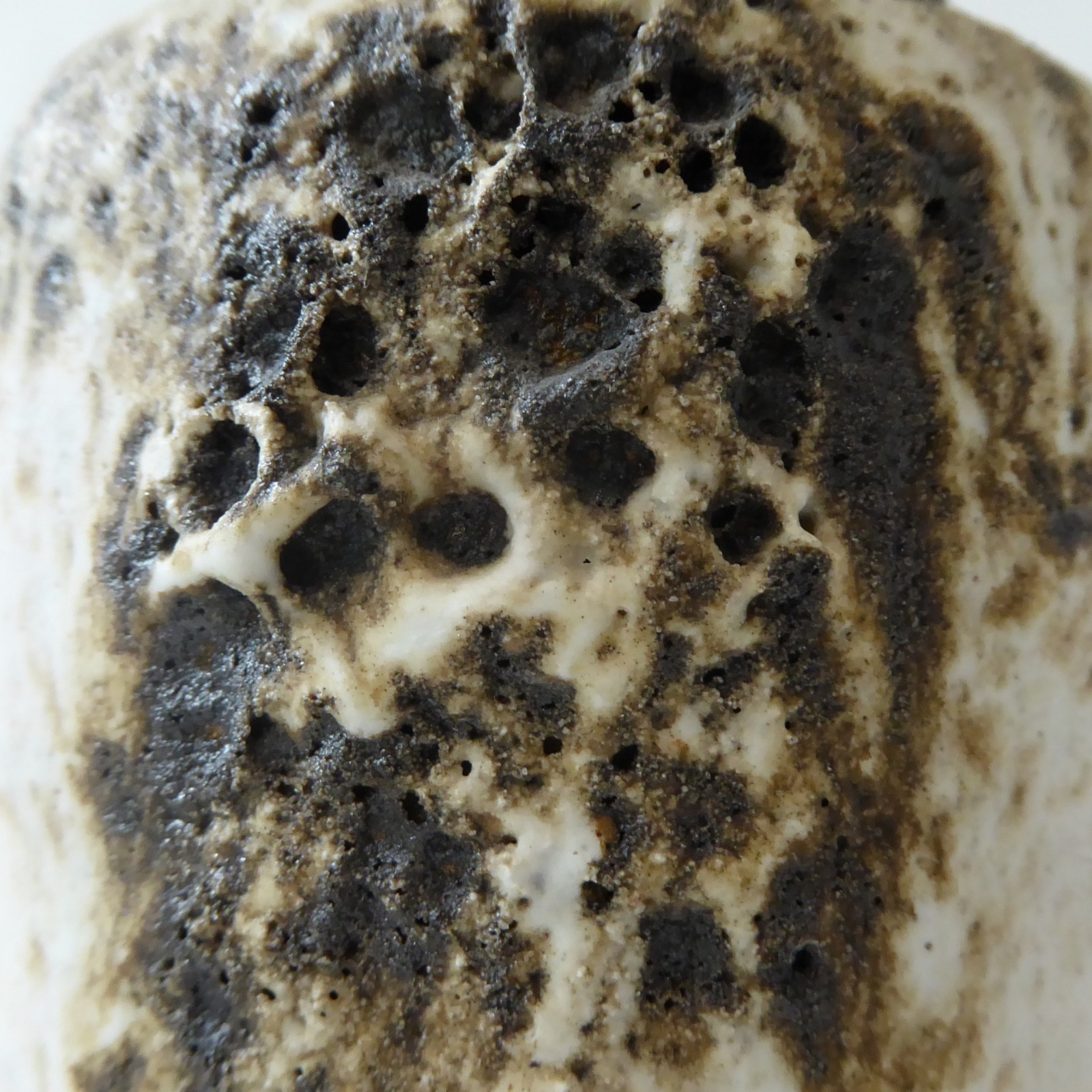 Scheurich fat lava West German pottery vase, cream & brown pot. Pitted volcano - Image 5