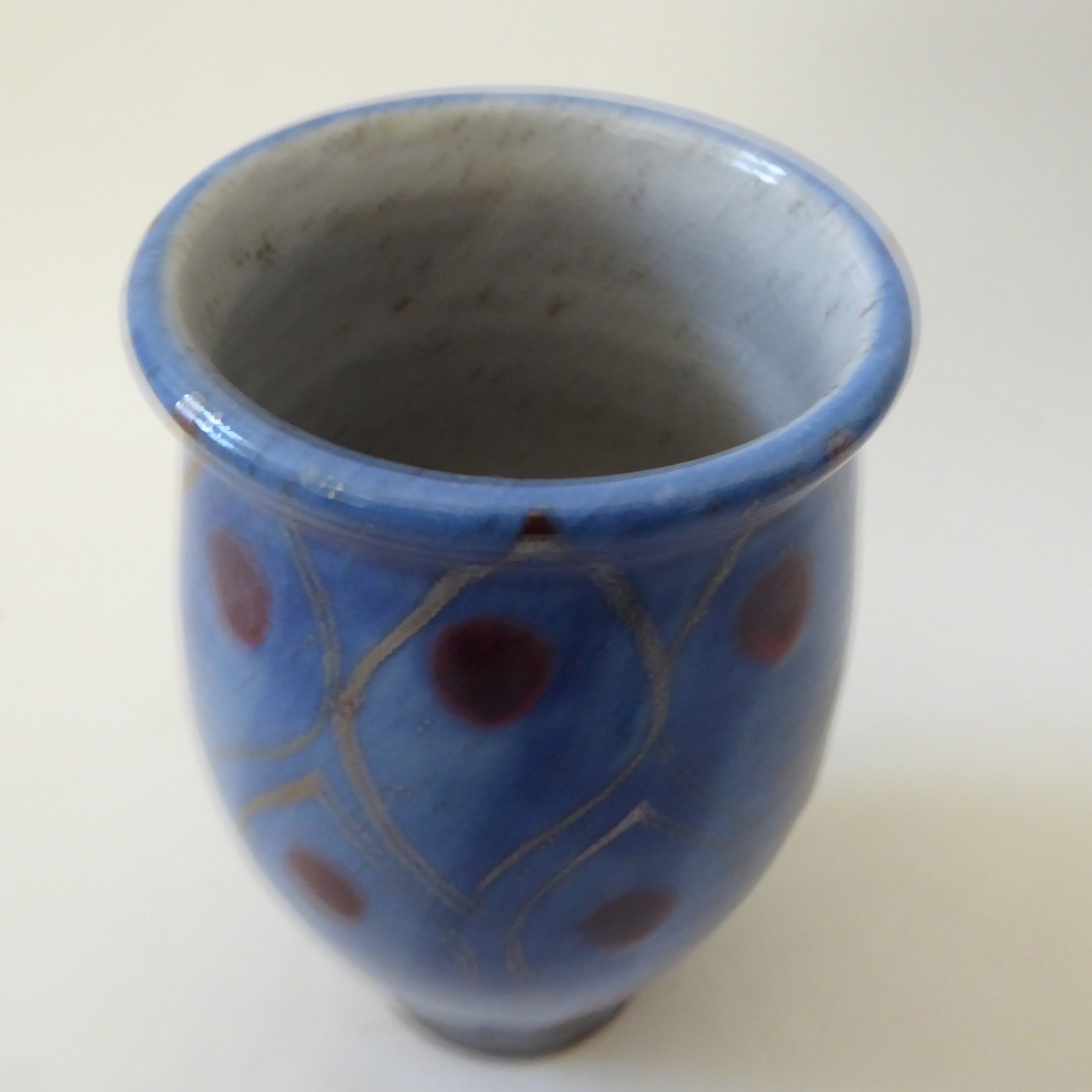 Selborne Pottery Robert Goldsmith blue & gold peacock studio art vase, vintage - Image 6