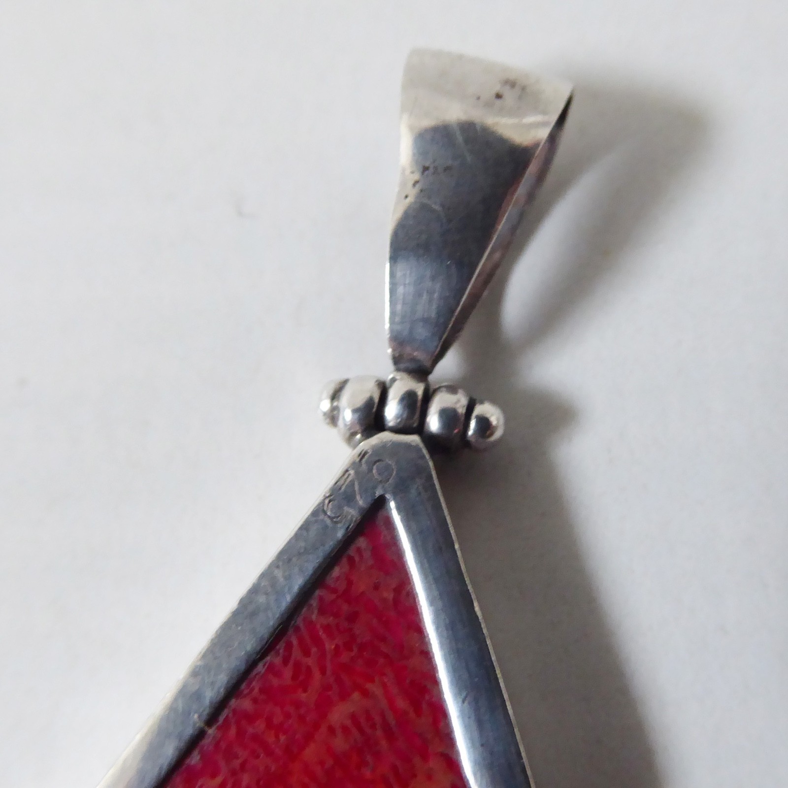 Sterling 925 silver diamond shaped pendant & red flat plastic stone. Modernist - Image 7