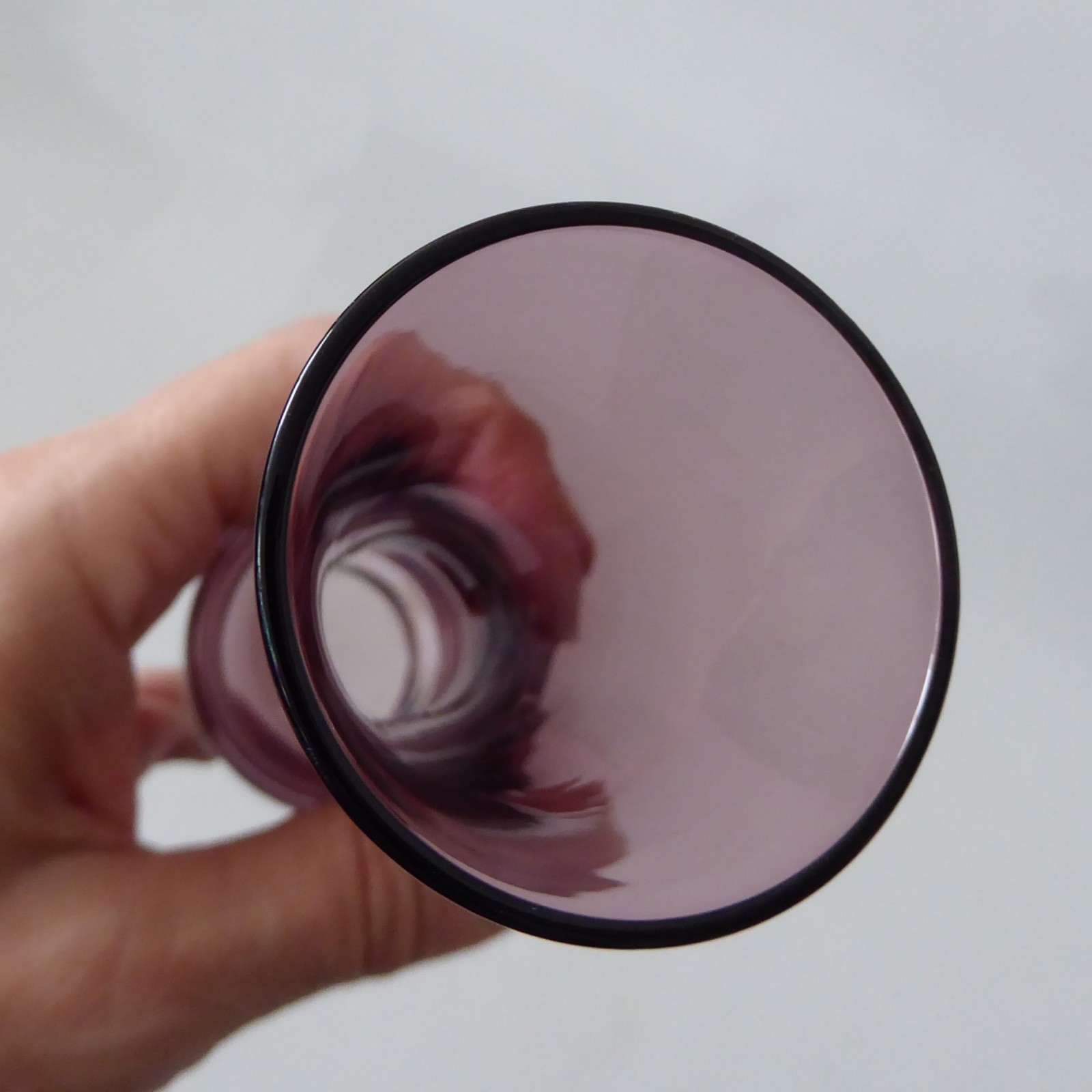 Vintage Sea Glasbruk hooped vase. 6" cased plum art glass. Swedish mid century - Image 6