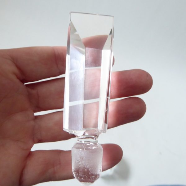 Vintage hand cut glass faceted crystal perfume bottle & stopper. Art Deco style - Image 13