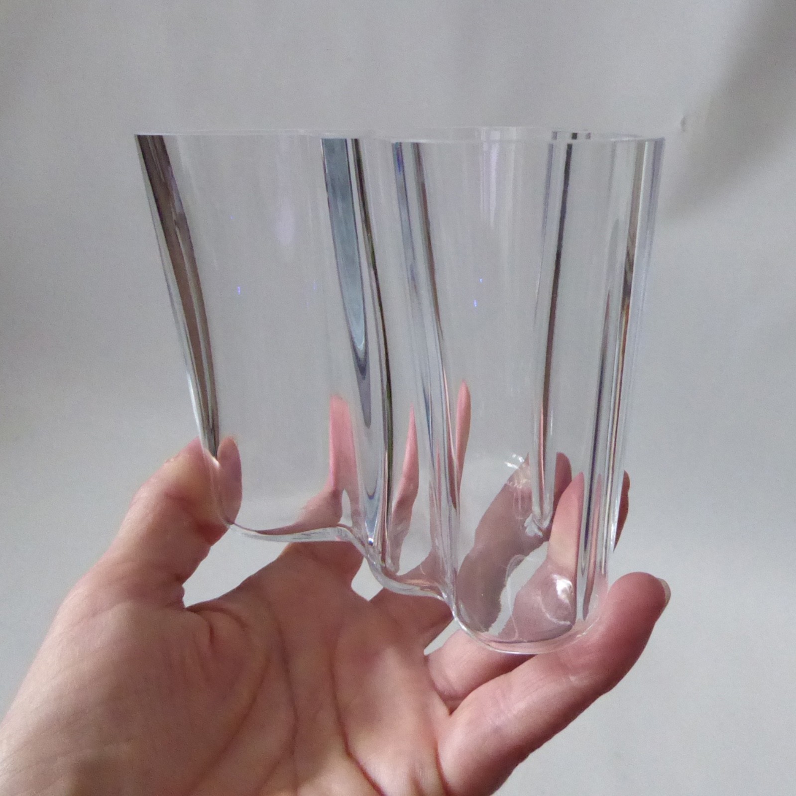 iittala Alvar Aalto Savoy art glass vase, clear crystal wave. Vintage Finland - Image 2