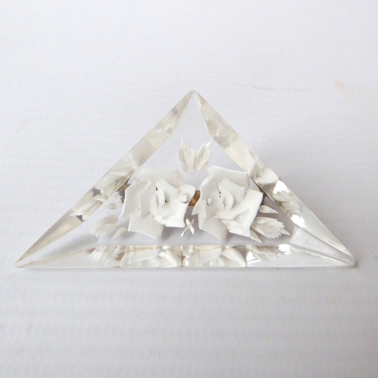 1950s triangular reverse carved lucite perspex brooch white rose flower, vintage - Image 4