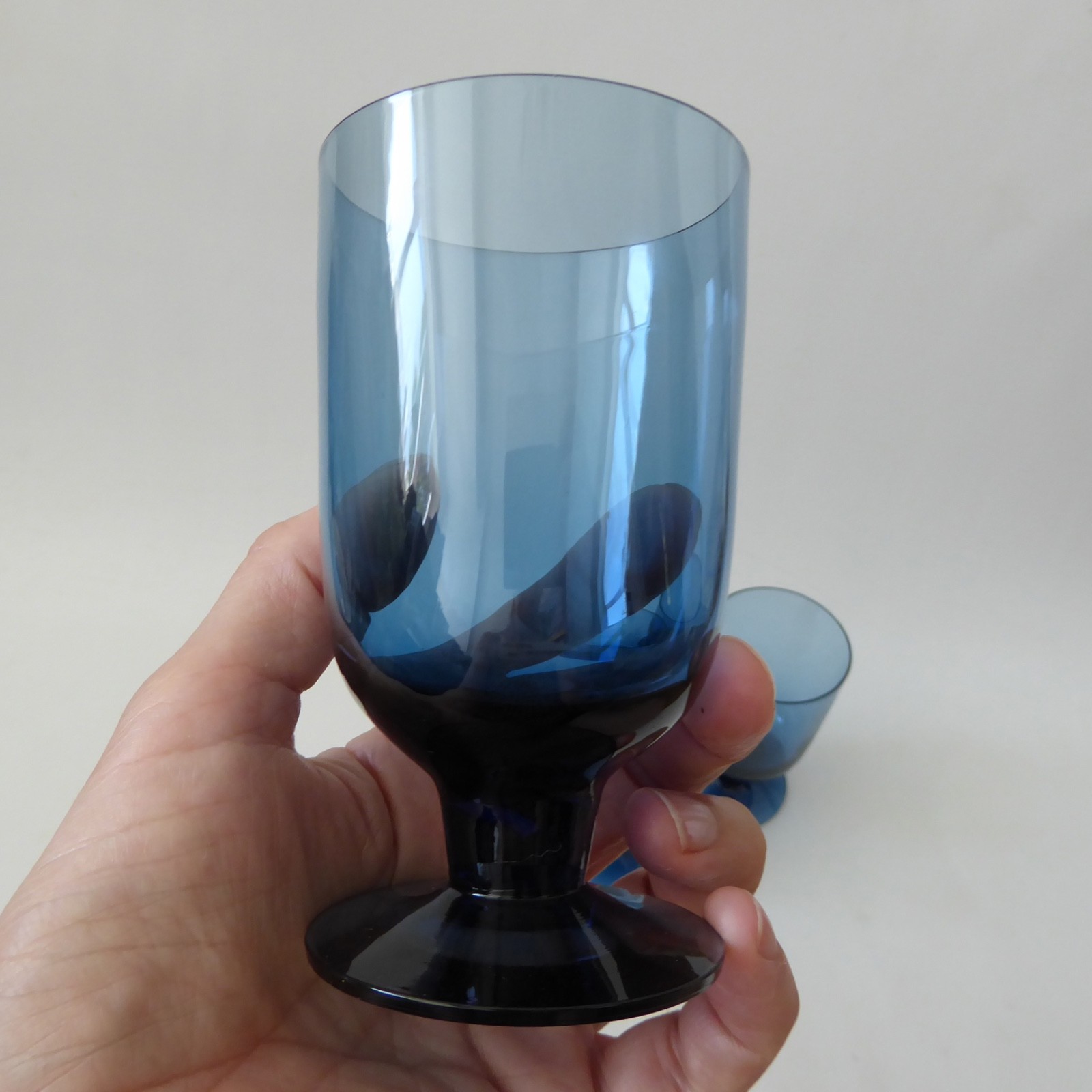 3 vintage Wedgwood wine glasses, midnight sapphire blue glass goblets, 1960s/70s - Image 6