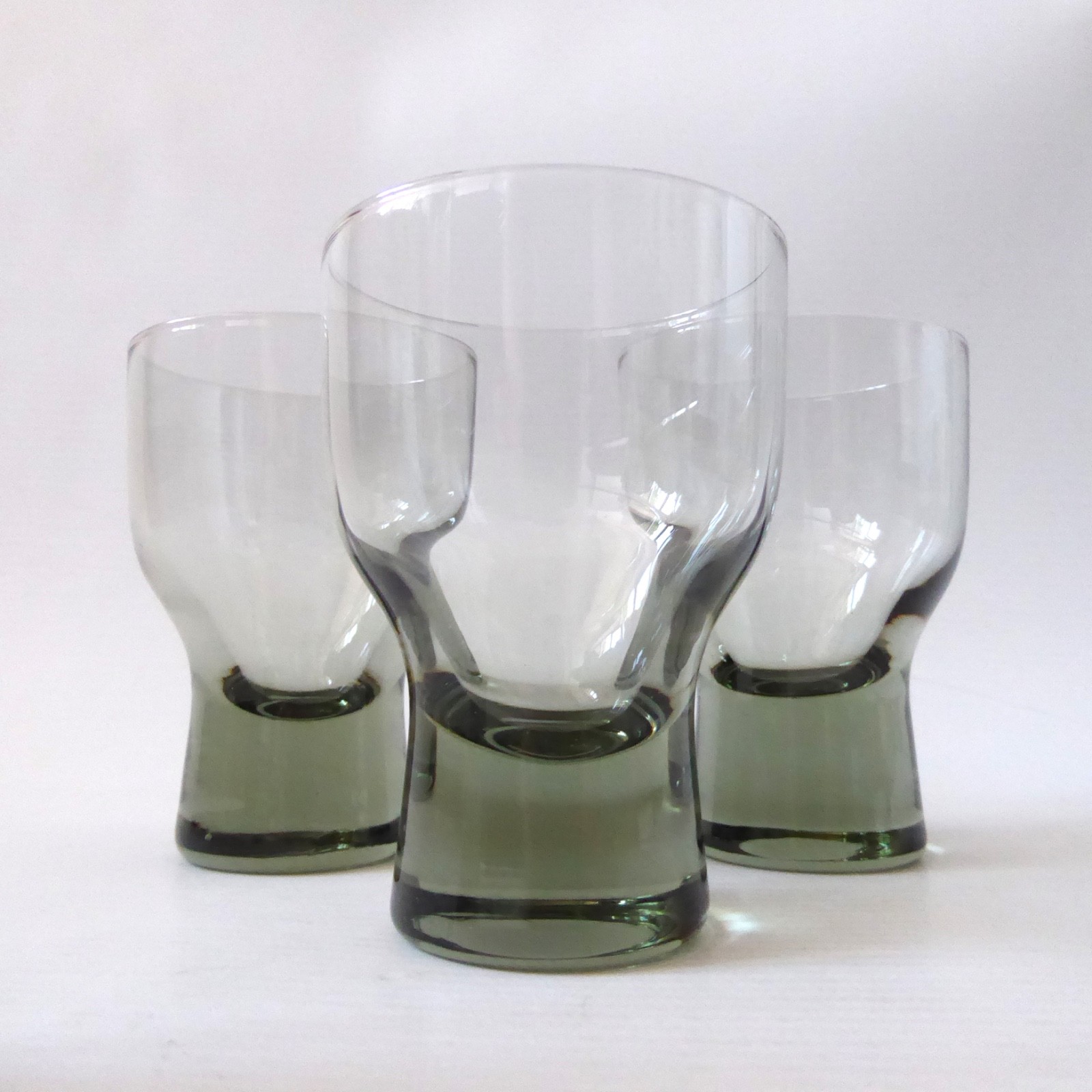 4 HOLMEGAARD Glasses, Canada smoke. 3 Cocktail 9cm & Liqueur shot glass. Danish - Image 4