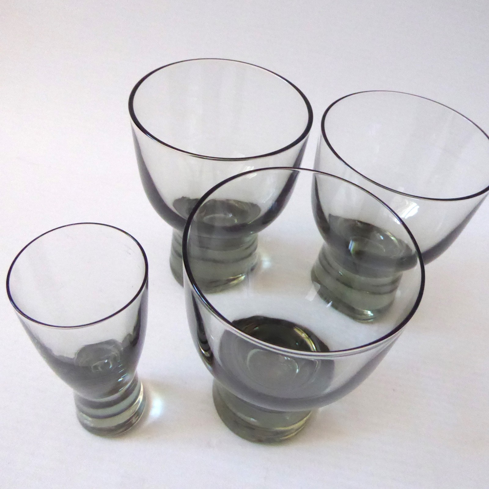 4 HOLMEGAARD Glasses, Canada smoke. 3 Cocktail 9cm & Liqueur shot glass. Danish - Image 6