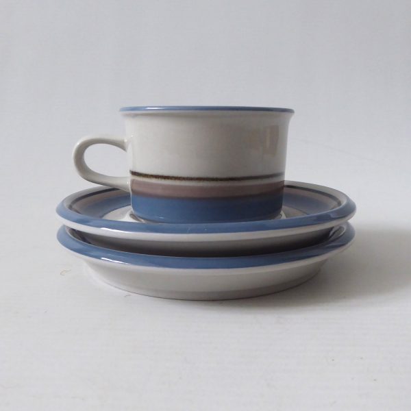 Arabia Uhtua blue stripe small cup & 2 saucers, 80s Finland. Demitasse espresso - Image 6