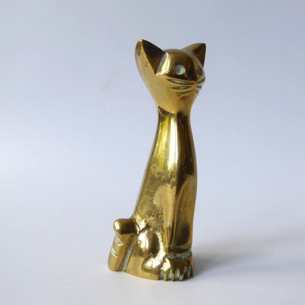 Brass small seated retro cat, vintage figurine statue. Metal modernist simple