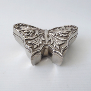 Butterfly Elegance silver plated trinket jewellery box container. Vintage 1970s