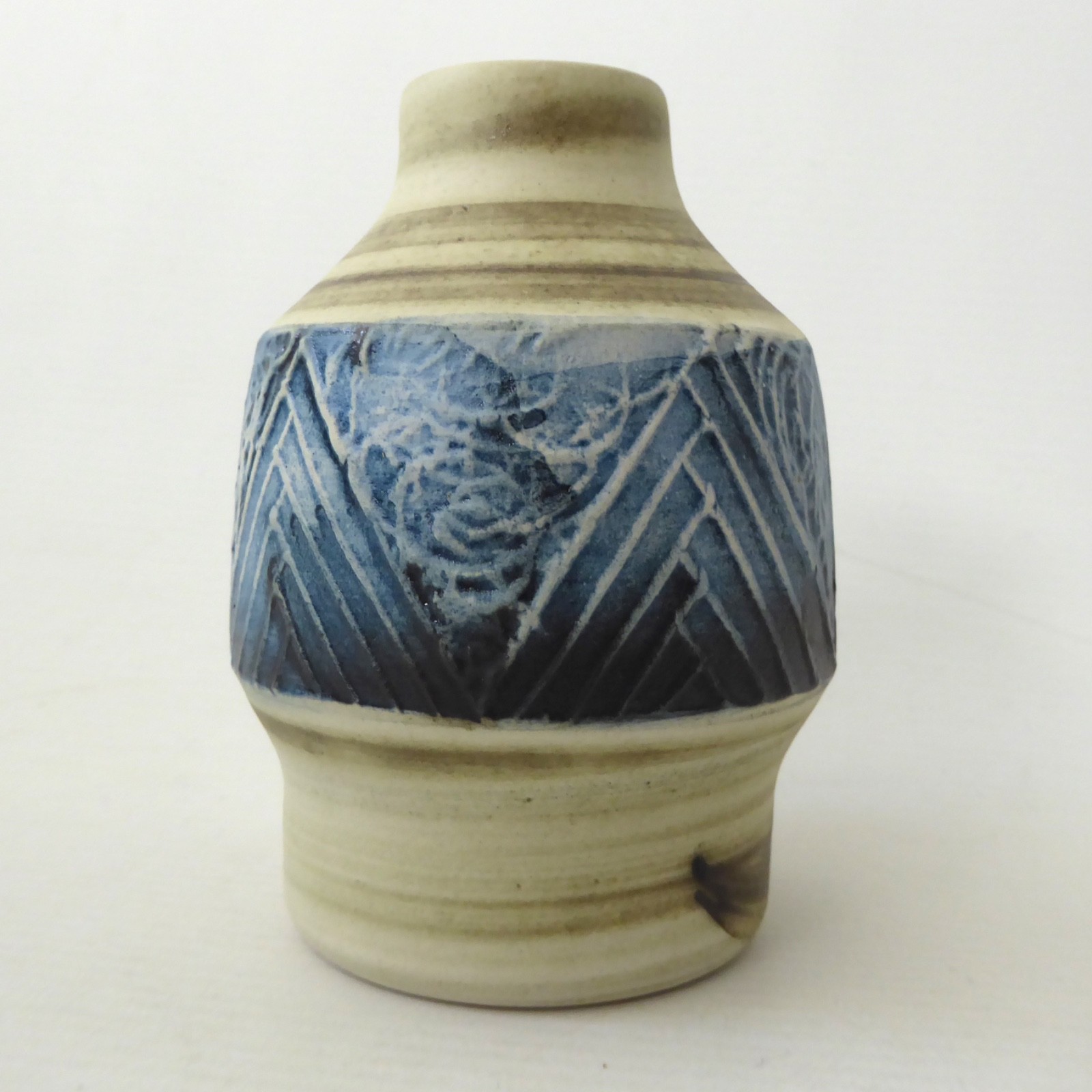 Carn Pottery small blue bud stem posy vase, John Beusmans. 1970s vintage retro - Image 3