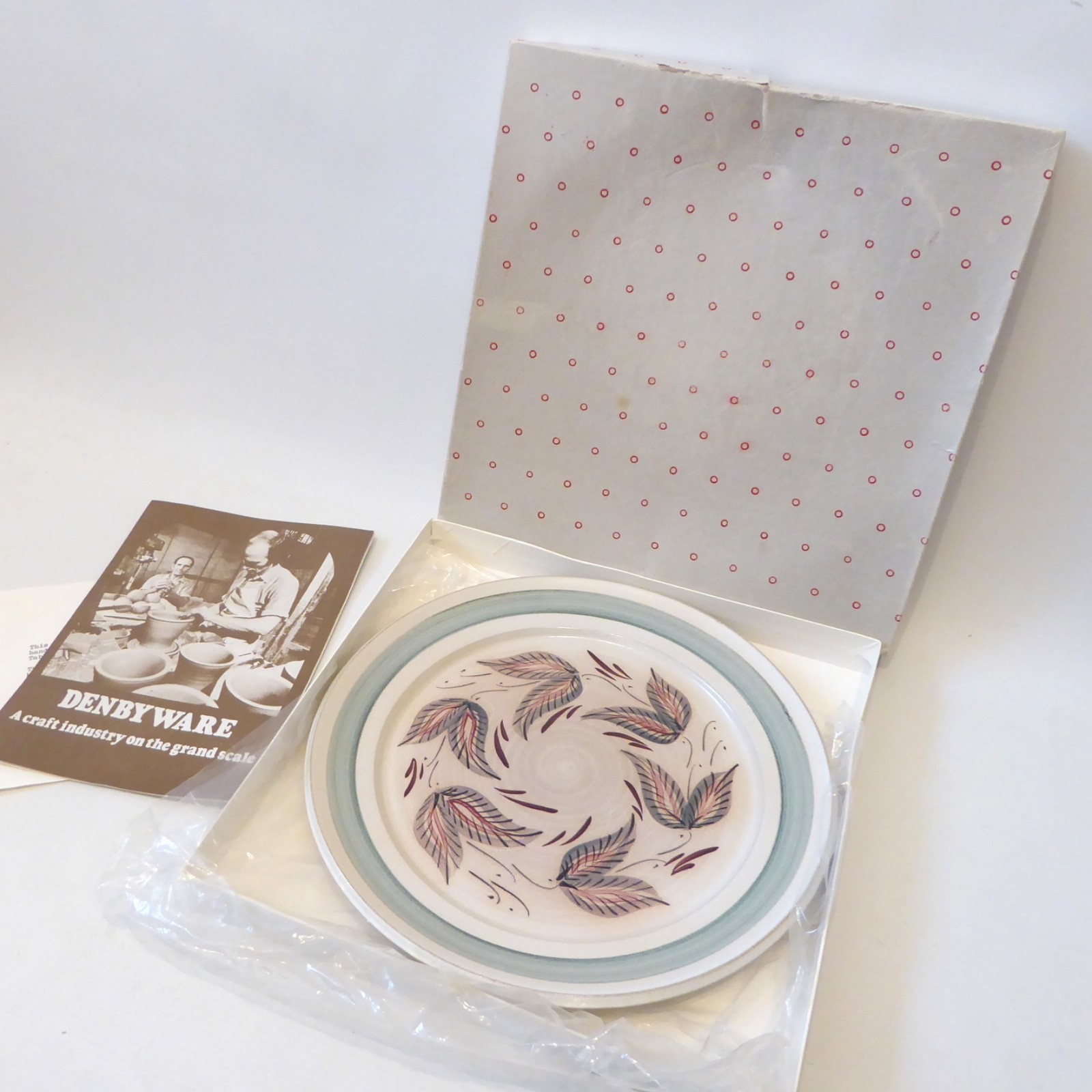 Denby Glynware round collectable plate, leaflet, box. Glyn Colledge wall hanging