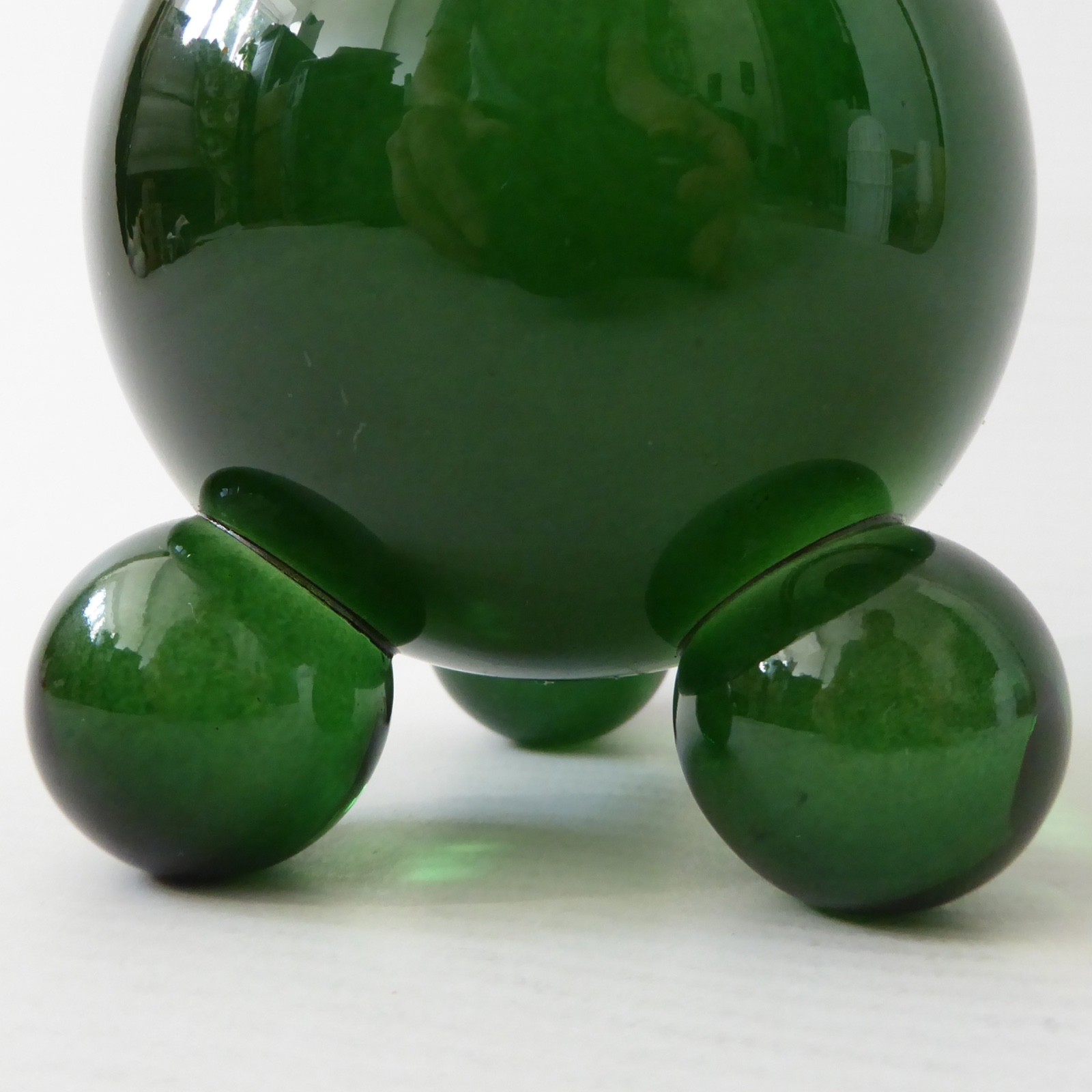 Designtorget ball art glass candle holder. Green, tapered dinner candle. Swedish - Image 9
