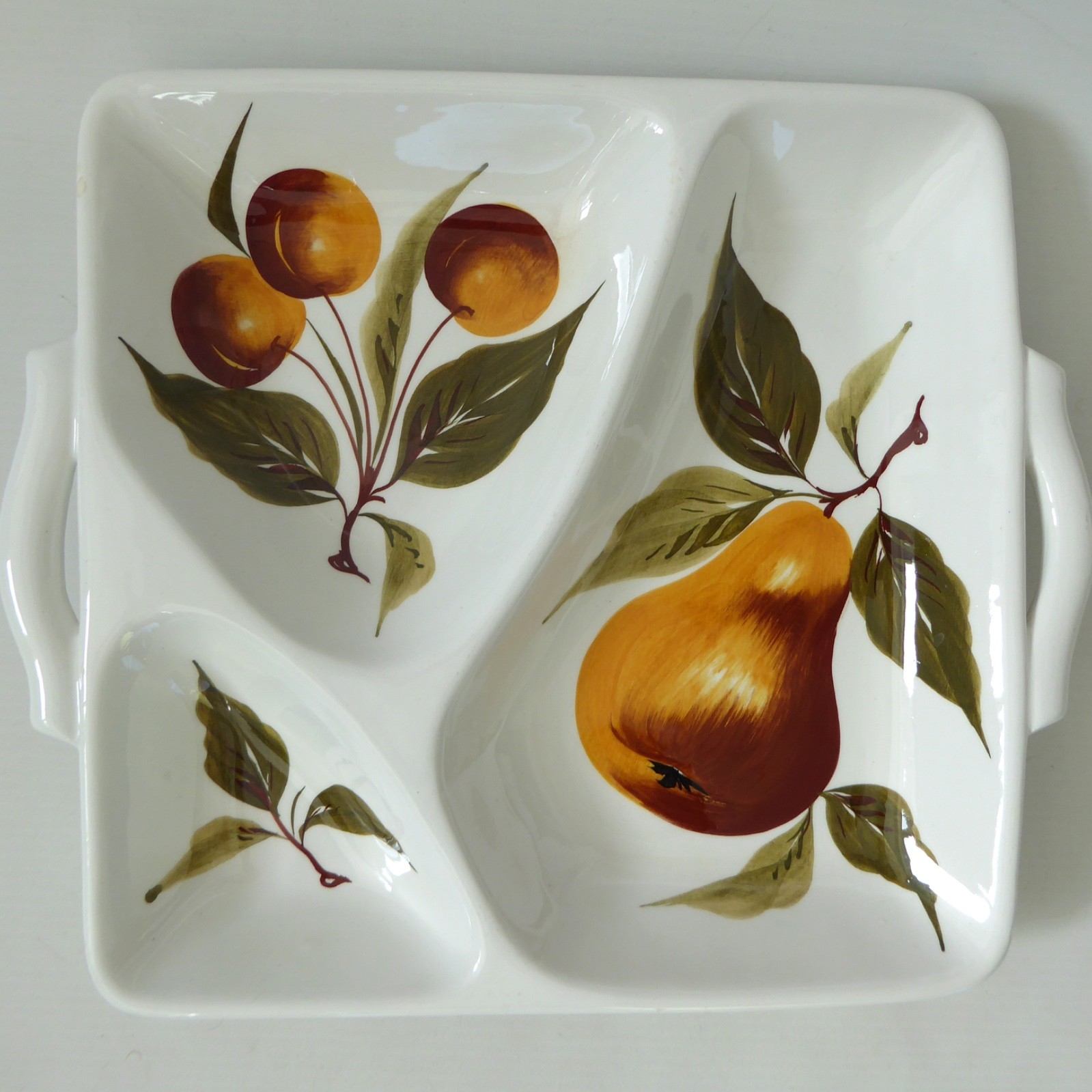 Italian vintage fruit dish, ceramic hand painted pear, cherries leaves A3/216 - Image 4