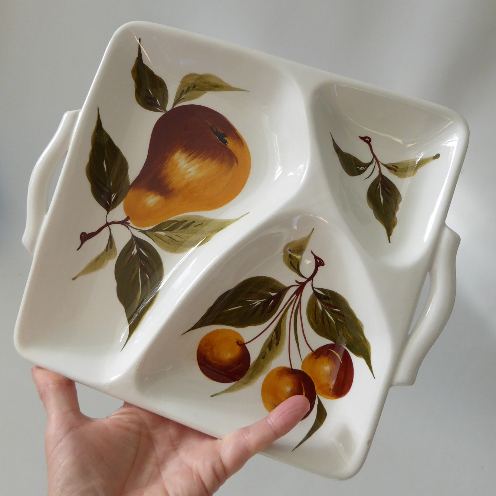 Italian vintage fruit dish, ceramic hand painted pear, cherries leaves A3/216 - Image 10