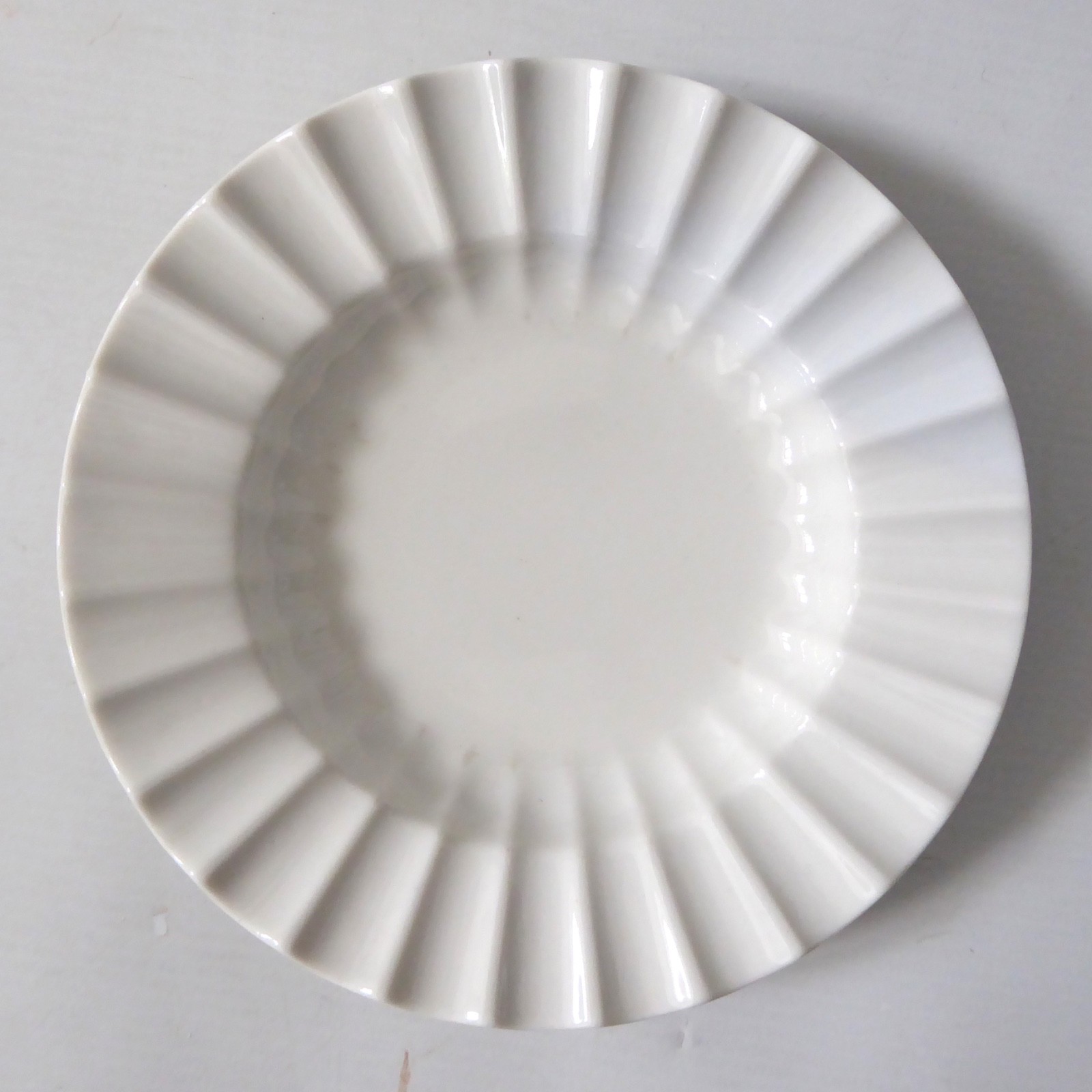Lyngby Danish mid century porcelain plate. 1960s modernist ceramic white fluted - Image 3