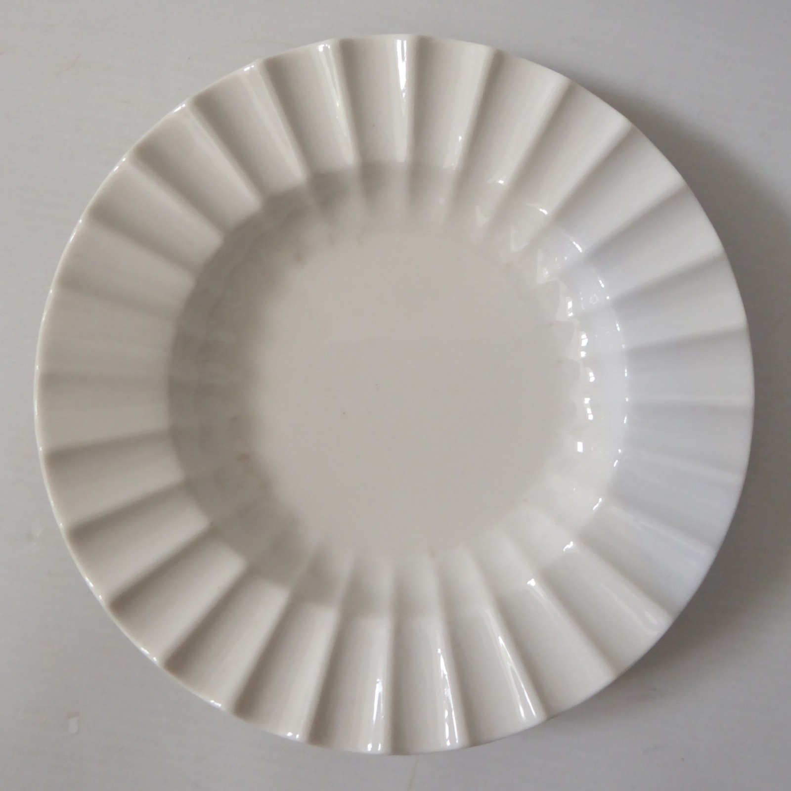 Lyngby Danish mid century porcelain plate. 1960s modernist ceramic white fluted - Image 8
