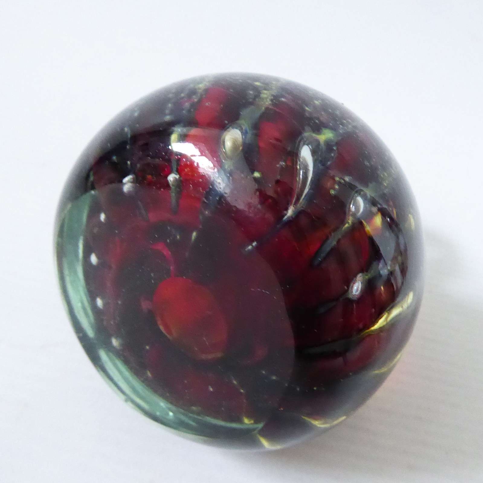 Mdina vintage glass paperweight + top knob. Red black gold bubble stripes. Malta - Image 10