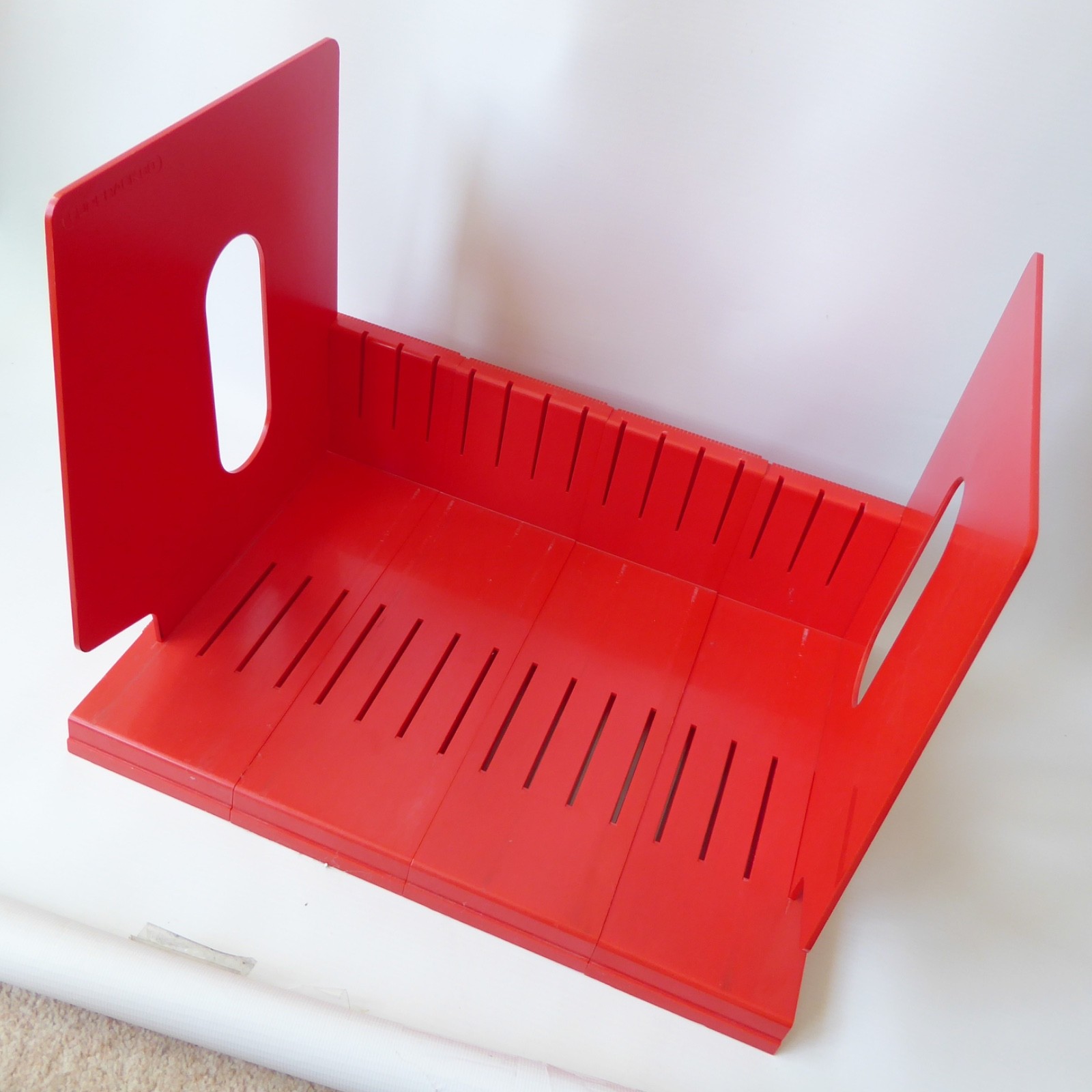 Myers Superack 99 retro 70s red plastic magazine organiser storage vinyl LP rack - Image 14