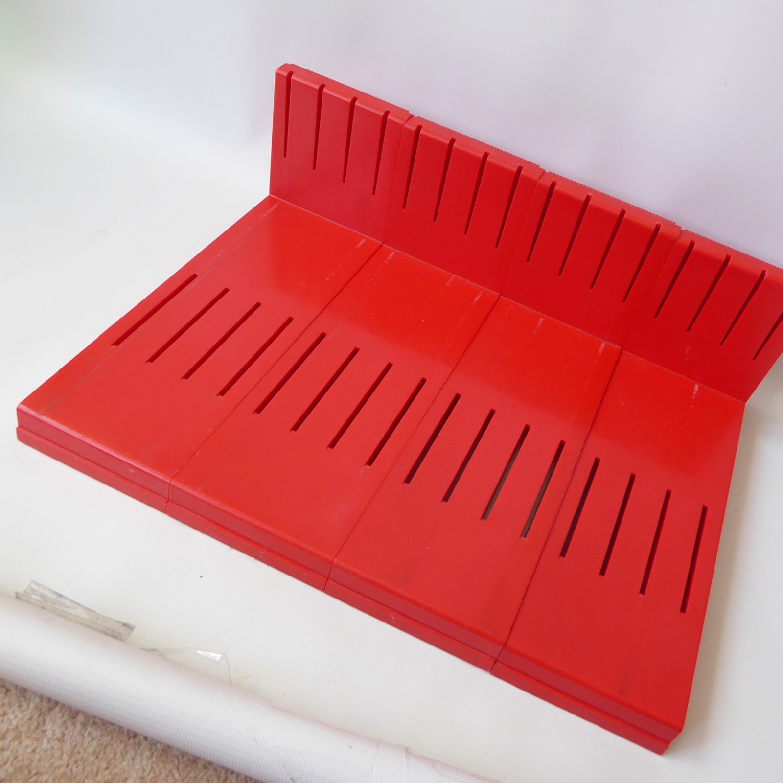 Myers Superack 99 retro 70s red plastic magazine organiser storage vinyl LP rack - Image 16