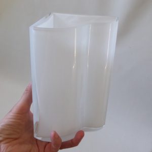 Nuutajarvi Finland, Sonetti art glass corner vase. Kerttu Nurminen, white cased
